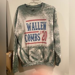Gildan wallen combs sweatshirt. Size XL